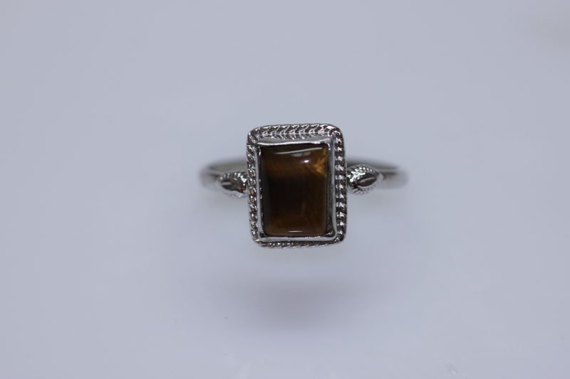 11.55 CTW TIGER EYE RING .925 STERLING SILVER: 11.55 CTW TIGER EYE RING .925 STERLING SILVER **|**|** 11.55 CTW TIGER EYE RING .925 STERLING SILVER ; MSRP: $125