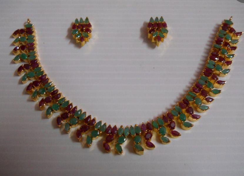 160.20 CTW GOLD PLATED EMERALD/RUBY/SAPPHIRE SET: 160.20 CTW GOLD PLATED EMERALD/RUBY/SAPPHIRE SET **|**|** 160.20 CTW GOLD PLATED EMERALD/RUBY/SAPPHIRE SET ; MSRP: $495