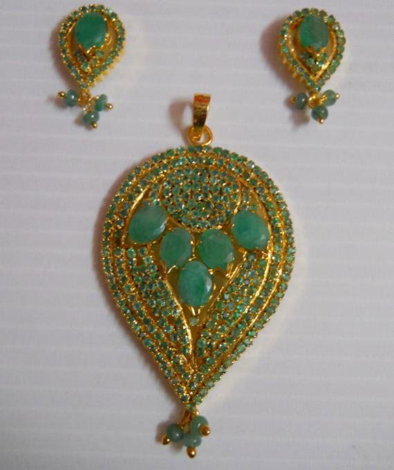 117.60 CTW GOLD PLATED EMERALD SET: 117.60 CTW GOLD PLATED EMERALD SET **|**|** 117.60 CTW GOLD PLATED EMERALD SET ; MSRP: $3600