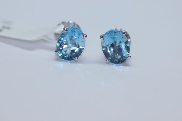 13.80 CTW BLUE TOPAZ EARINGS .925 STERLING SILVER: 13.80 CTW BLUE TOPAZ EARINGS .925 STERLING SILVER **|**|** 13.80 CTW BLUE TOPAZ EARINGS .925 STERLING SILVER STONE WEIGHT 4.18 CTW ; MSRP: $180