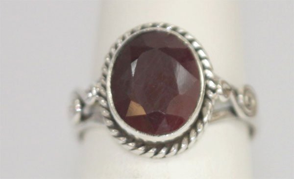 17.40 CTW RUBY RING .925 STERLING SILVER: 17.40 CTW RUBY RING .925 STERLING SILVER **|**|** 17.40 CTW RUBY RING .925 STERLING SILVER ; MSRP: $450