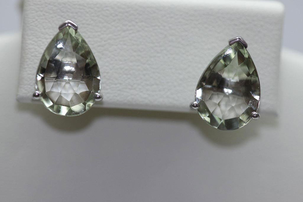 27.35 CTW GREEN AMETHYST EARINGS .925 STERLING SILVER: 27.35 CTW GREEN AMETHYST EARINGS .925 STERLING SILVER **|**|** 27.35 CTW GREEN AMETHYST EARINGS .925 STERLING SILVER STONE WEIGHT 10.01 CTW ; MSRP: $240