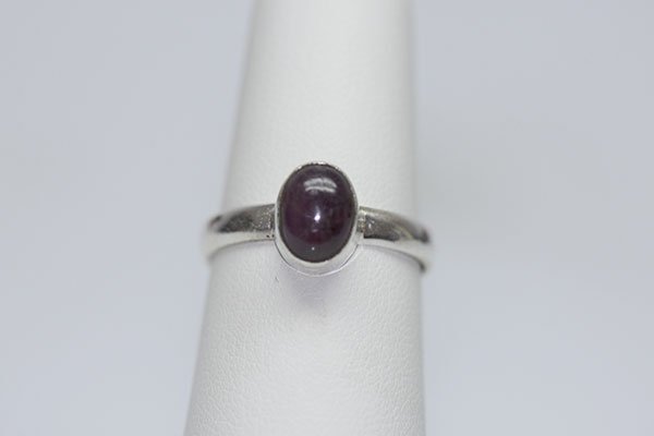 13.79 CTW STAR RUBY RING .925 STERLING SILVER: 13.79 CTW STAR RUBY RING .925 STERLING SILVER **|**|** 13.79 CTW STAR RUBY RING .925 STERLING SILVER ; MSRP: $150