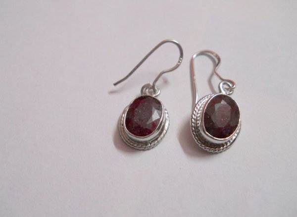 23.60 CTW RUBY EARRING .925 STERLING SILVER: 23.60 CTW RUBY EARRING .925 STERLING SILVER **|**|** 23.60 CTW RUBY EARRING .925 STERLING SILVER ; MSRP: $300