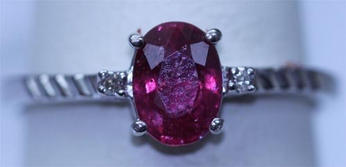 10.00 CTW RUBY AND DIAMOND RING .925 STERLING SILVER: 10.00 CTW RUBY AND DIAMOND RING .925 STERLING SILVER **|**|** 10.00 CTW RUBY AND DIAMOND RING .925 STERLING SILVER; RUBY 1.05 CTW; DIAMOND 0.02 CTW ; MSRP: $1500