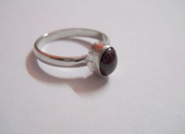 15.75 CTW RUBY RING .925 STERLING SILVER: 15.75 CTW RUBY RING .925 STERLING SILVER **|**|** 15.75 CTW RUBY RING .925 STERLING SILVER ; MSRP: $150