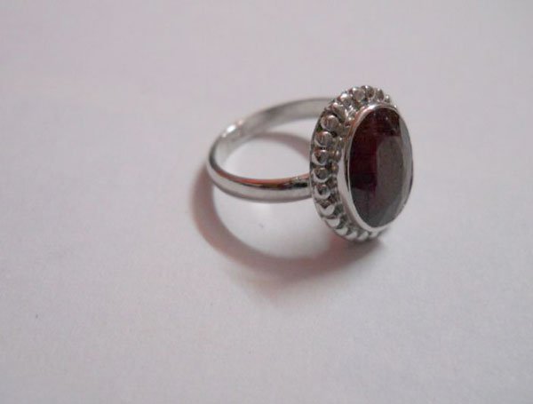 17.60 CTW RUBY RING .925 STERLING SILVER: 17.60 CTW RUBY RING .925 STERLING SILVER **|**|** 17.60 CTW RUBY RING .925 STERLING SILVER ; MSRP: $150