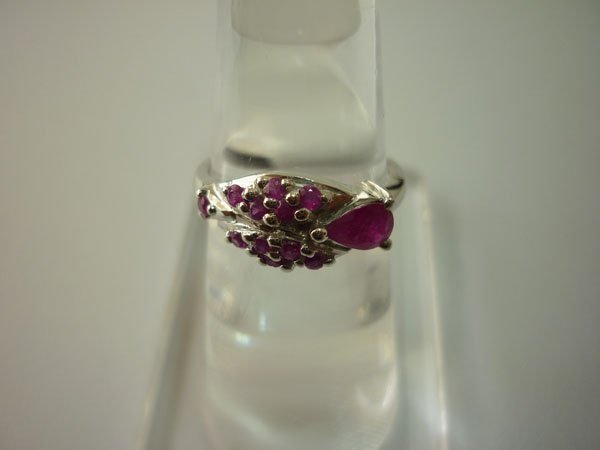 13.25 CTW RUBY RING .925 STERLING SILVER: 13.25 CTW RUBY RING .925 STERLING SILVER **|**|** 13.25 CTW RUBY RING .925 STERLING SILVER; RUBY WEIGHT 0.91 CTW ; MSRP: $500