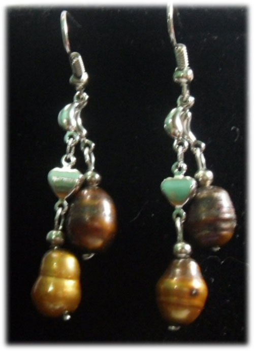 PURPLE CARNELIAN ROUND EMERALD CUT AND WHITE PEARL DANG: PURPLE CARNELIAN ROUND EMERALD CUT AND WHITE PEARL DANG **|**|** PURPLE CARNELIAN ROUND EMERALD CUT AND WHITE PEARL DANGLING EARRINGS; ; MSRP: $150