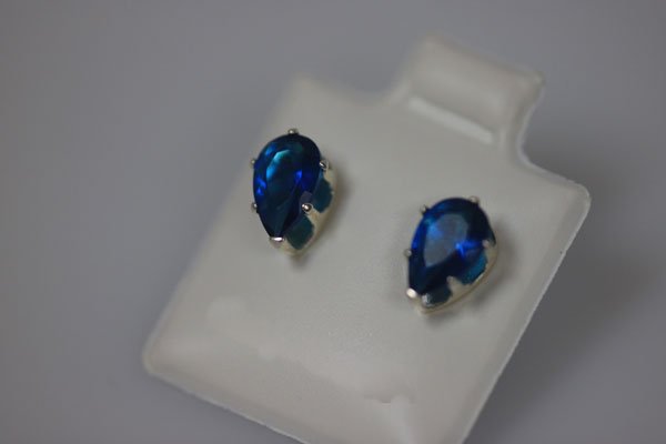 PEAR BLUE ZIRCON CZ STUD EARRINGS . 925 STERLING SILVER: PEAR BLUE ZIRCON CZ STUD EARRINGS . 925 STERLING SILVER **|**|** PEAR BLUE ZIRCON CZ STUD EARRINGS . 925 STERLING SILVER