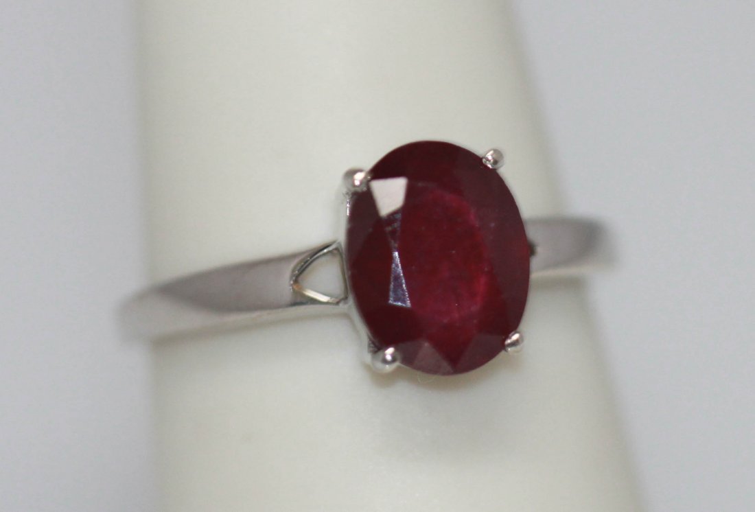 1.43 CTW RUBY RING .925 STERLING SILVER: 1.43 CTW RUBY RING .925 STERLING SILVER **|**|** 1.43 CTW RUBY RING .925 STERLING SILVER