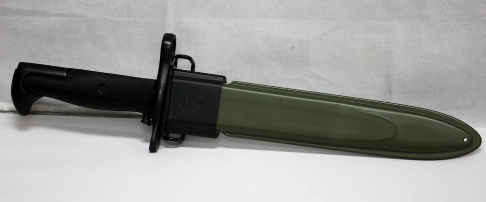 COLLECTORS EDITION 12" WW2 STYLE US RIFLE M1 BAYONET: COLLECTORS EDITION 12" WW2 STYLE US RIFLE M1 BAYONET **|**|** COLLECTORS EDITION 12" WW2 STYLE US RIFLE M1 BAYONET W/ GREEN SHEATH