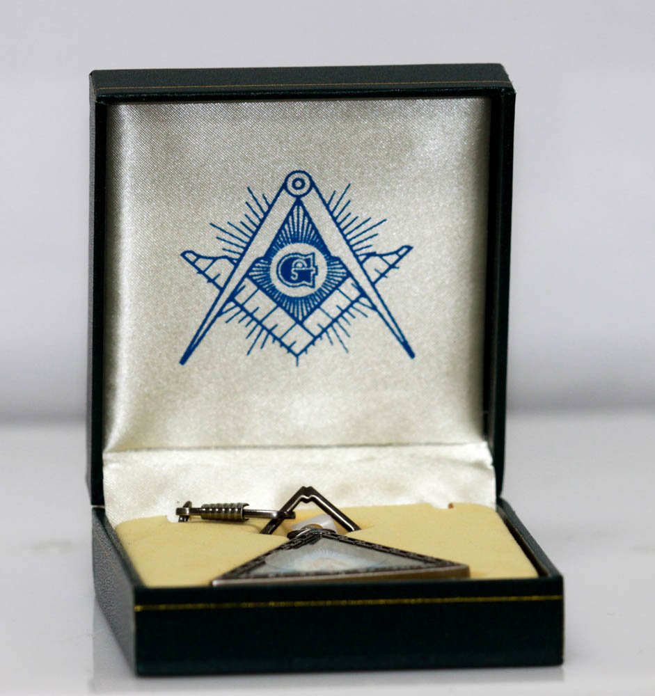 Collectors Edition Masonic Pyramid blue dial Pocket Wat: Collectors Edition Masonic Pyramid blue dial Pocket Wat **|**|** Collectors Edition Masonic Pyramid blue dial table clock w/Gift Box and Chain Included