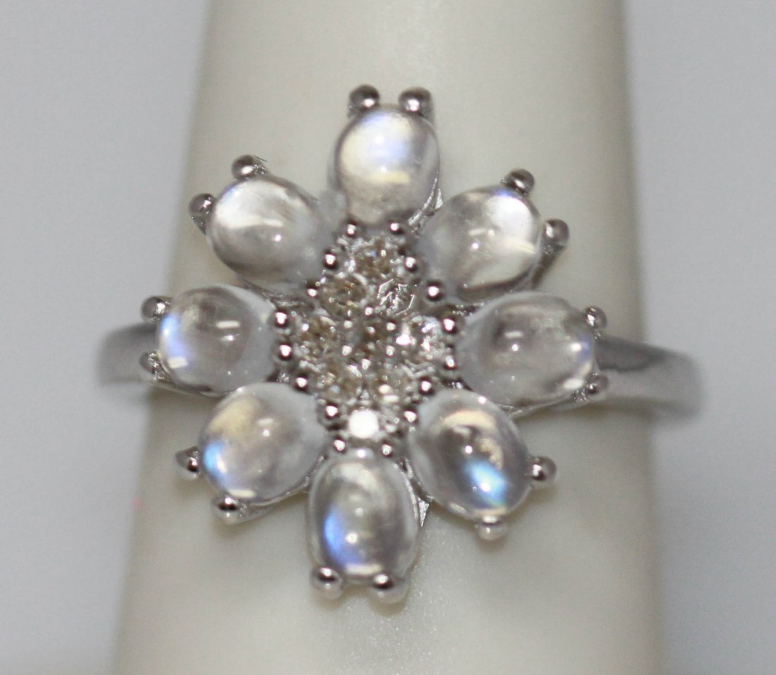 3.03 CTW MOONSTONE AND DIAMOND RING .925 STERLING SILVE: 3.03 CTW MOONSTONE AND DIAMOND RING .925 STERLING SILVE **|**|** 3.03 CTW MOONSTONE AND DIAMOND RING .925 STERLING SILVER