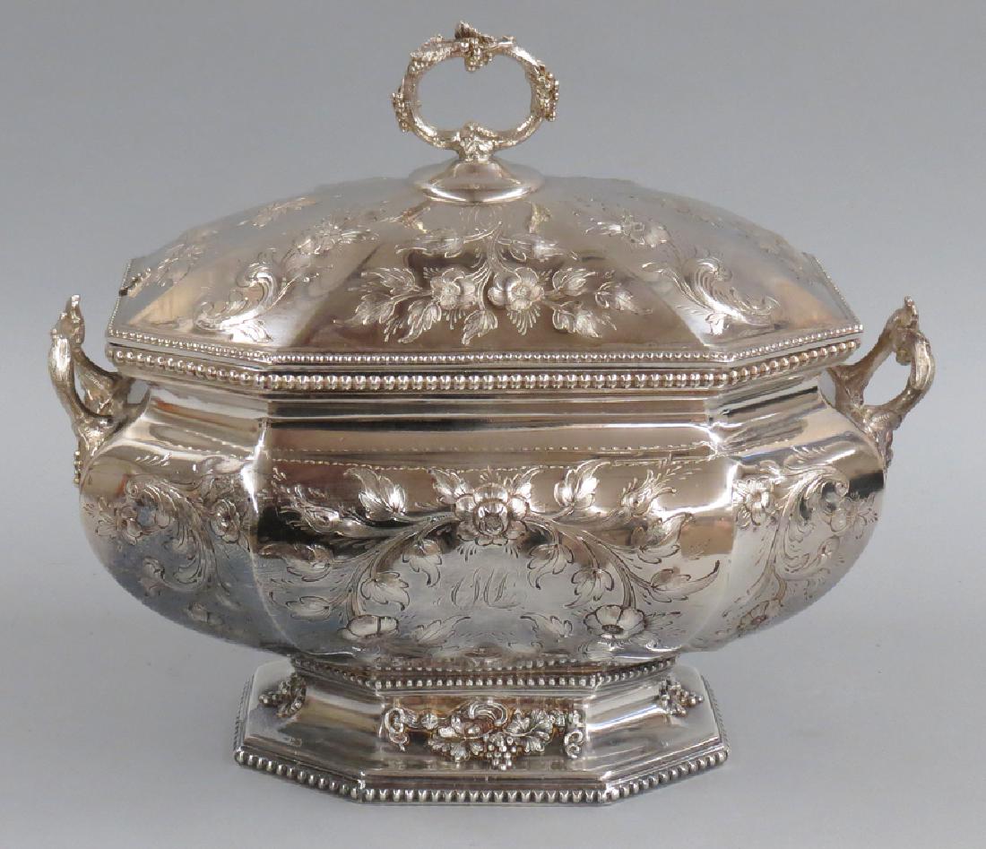 LARGE PLATED SILVER COVERED SOUP TUREEN (1 of 2)