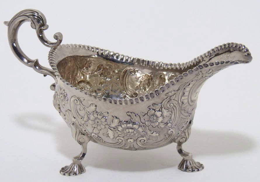 18TH C. IRISH SILVER SAUCE BOAT (1 of 3)