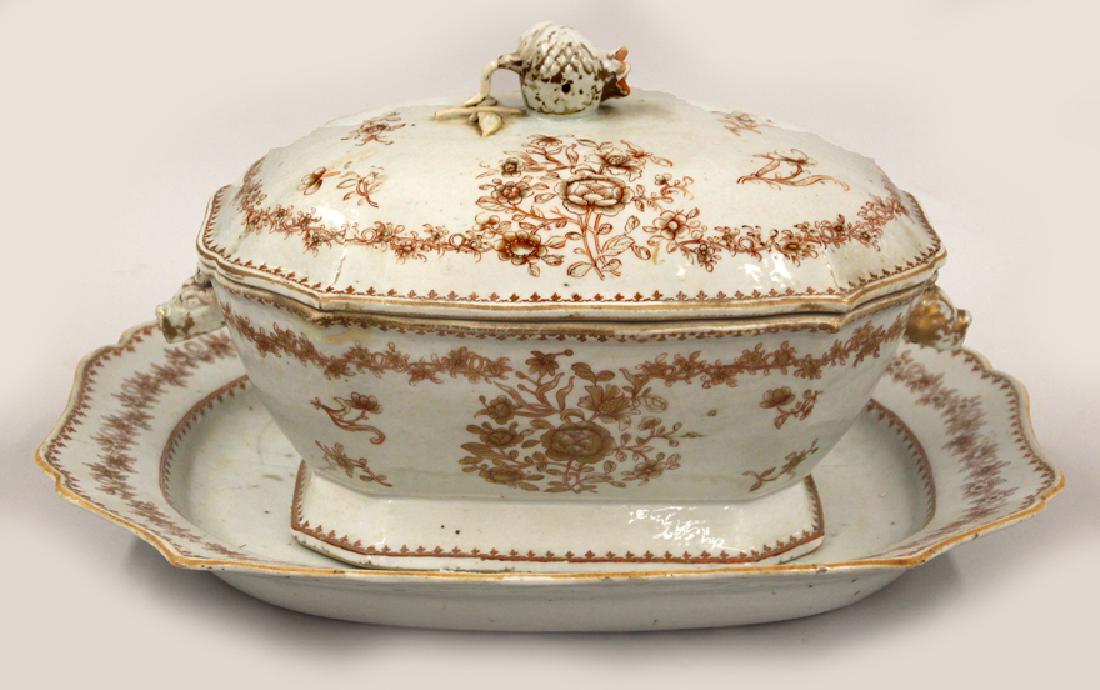 CHINESE EXPORT SOUP TUREEN WITH UNDER PLATE (1 of 2)