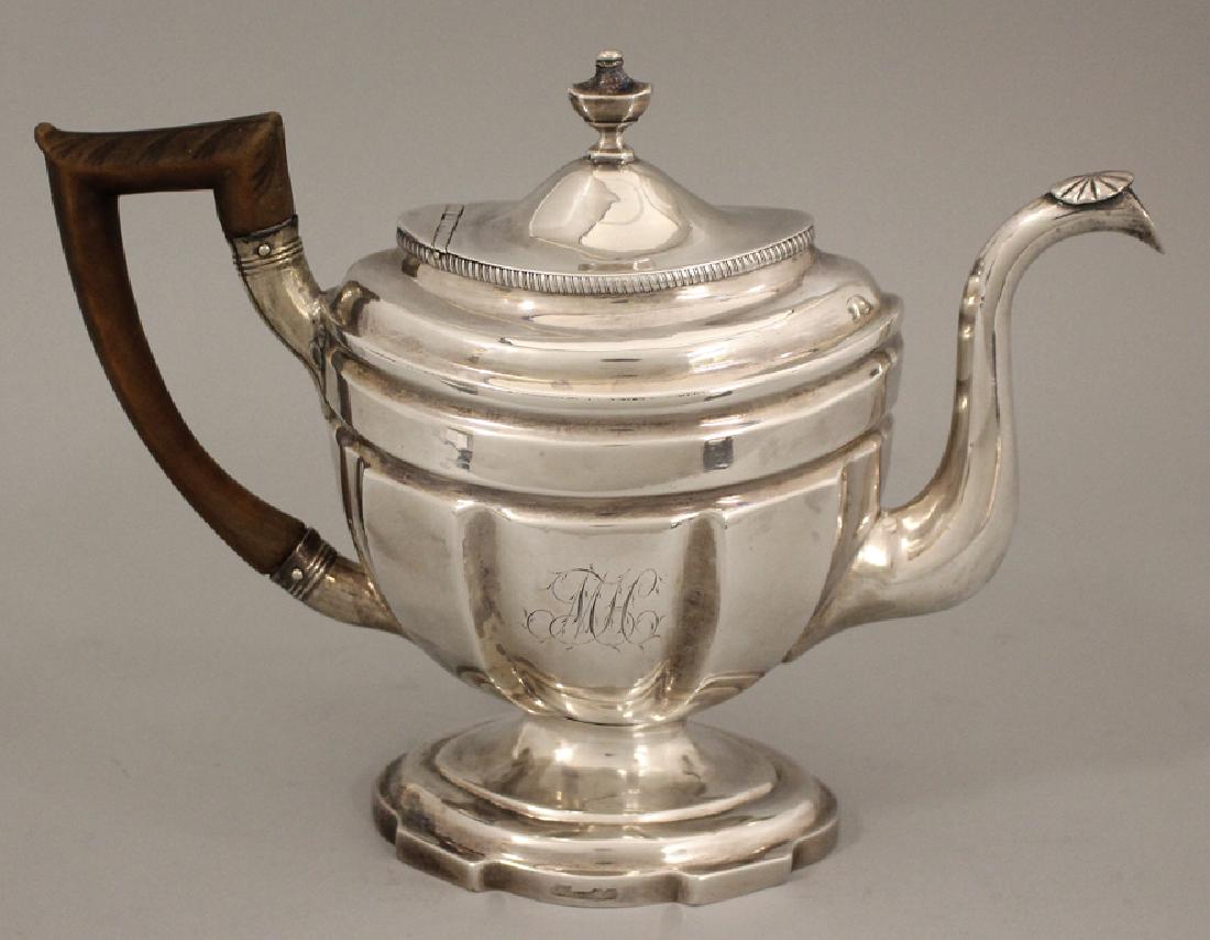 AMERICAN FEDERAL SILVER TEAPOT (1 of 2)