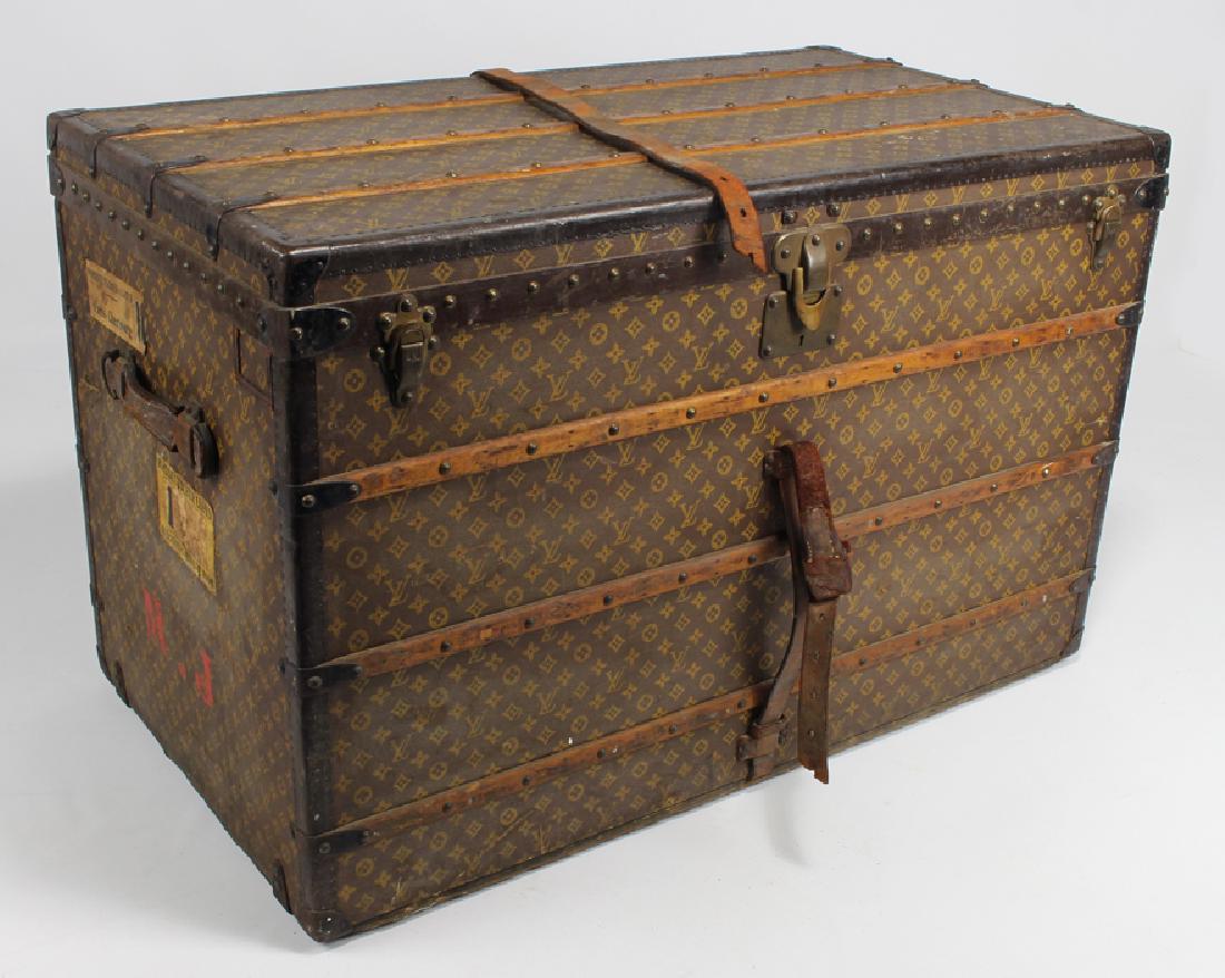 LOUIS VUITTON STEAMER TRUNK (1 of 7)