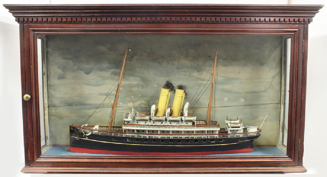 LARGE STEAMSHIP MODEL, IN CASE (1 of 2)