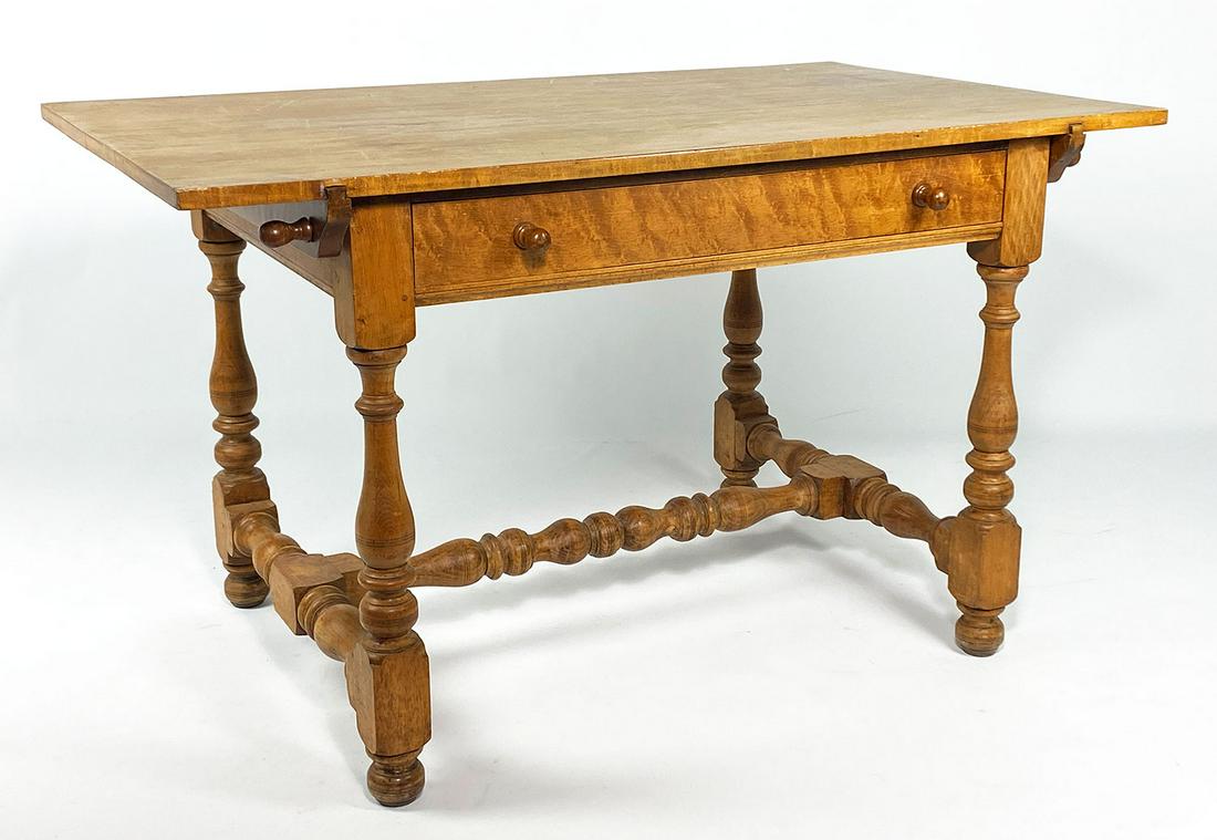 WALLACE NUTTING MAPLE TAVERN TABLE (1 of 2)