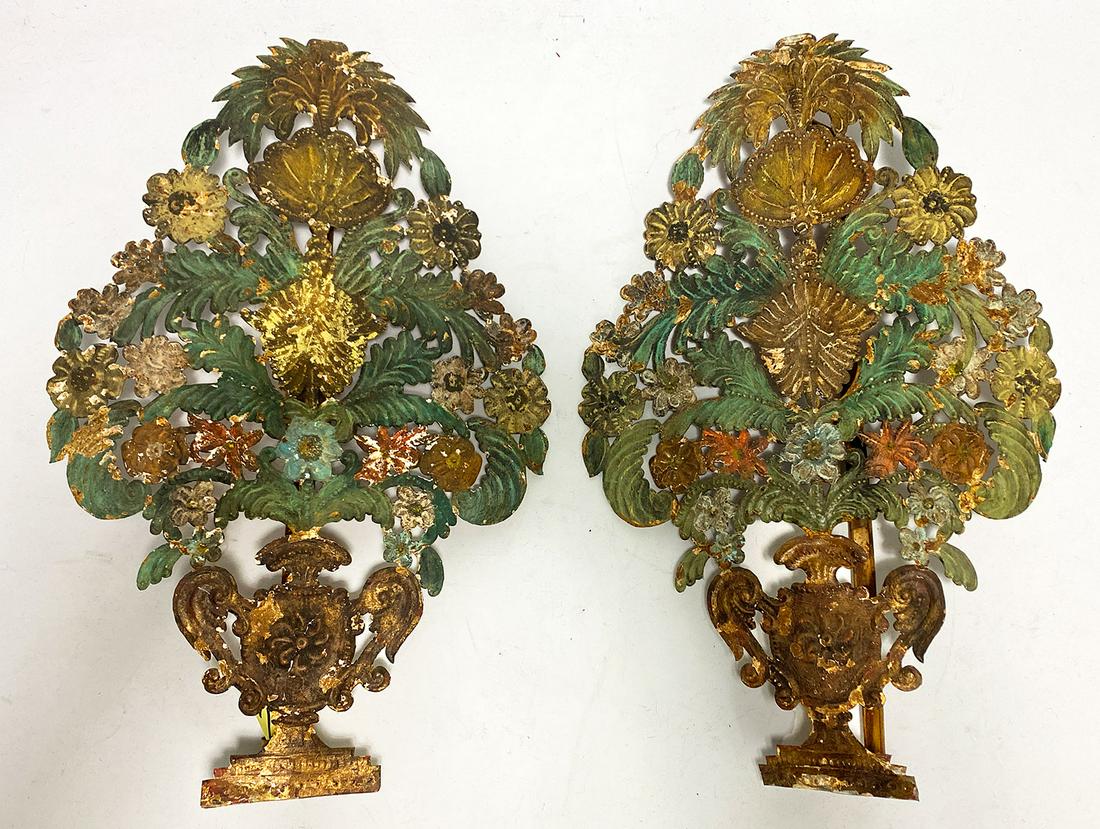 PAIR OF ITALIAN POLYCHOMED TIN WALL SCONCES (1 of 2)