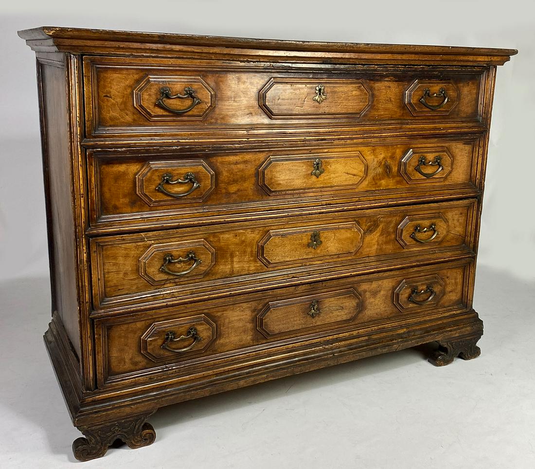 ITALIAN BAROQUE WALNUT LARGE COMMODE (1 of 5)