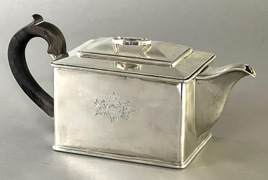 RUSSIAN SILVER TEAPOT, SAZIKOV (1 of 3)