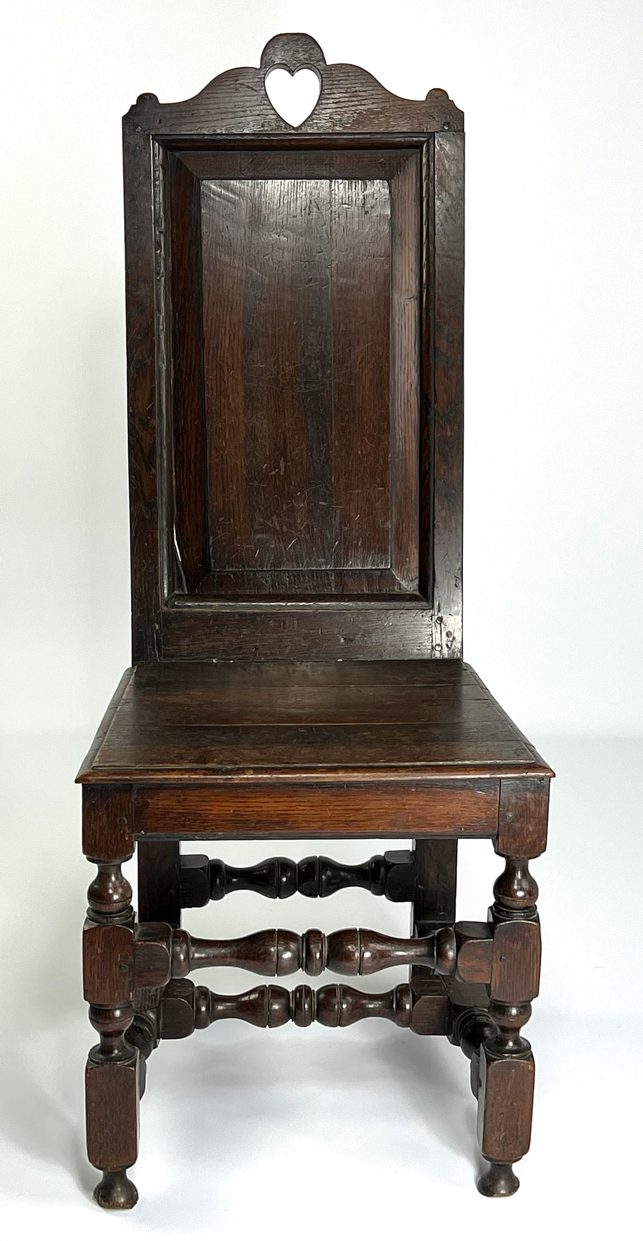 WILLIAM AND MARY WAINSCOT SIDECHAIR WITH HEART CUT-OUT (1 of 5)