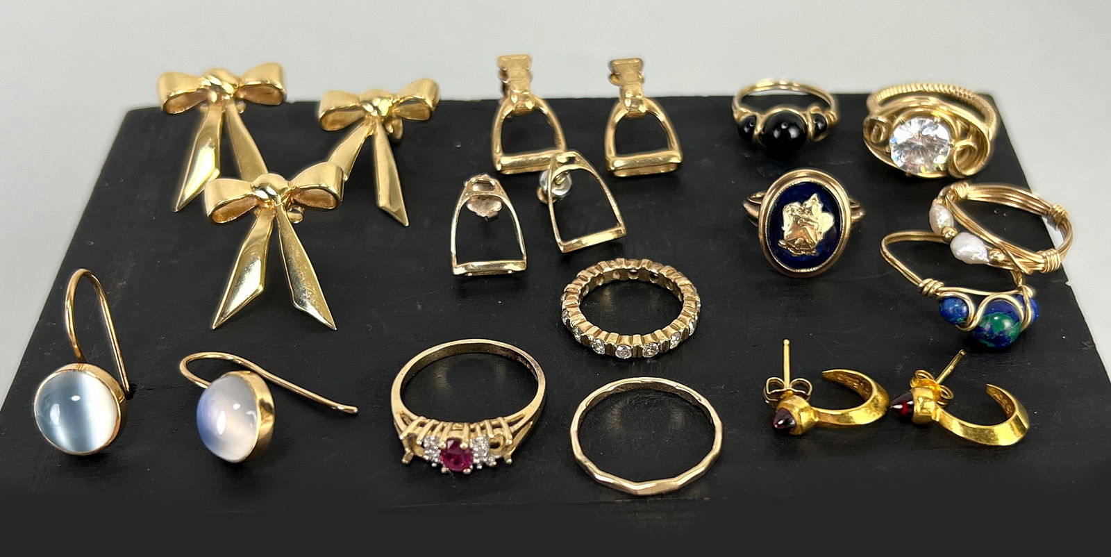 (on 19) ASSORTED GOLD JEWELRY, 14K AND OTHER (1 of 1)