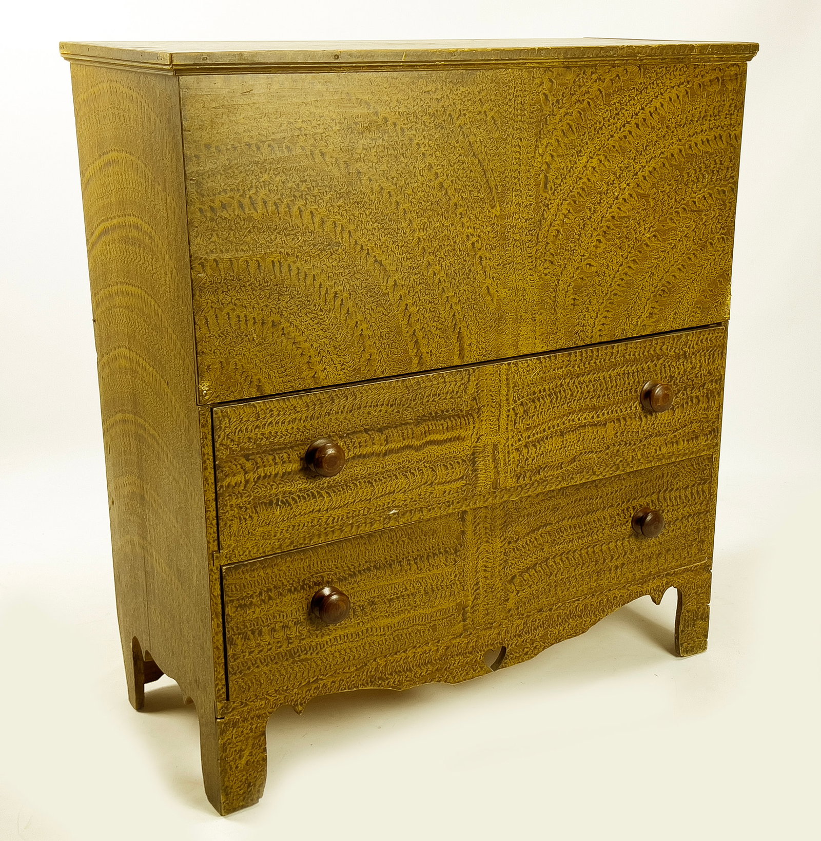 NEW ENGLAND PAINTED BLANKET CHEST (1 of 2)