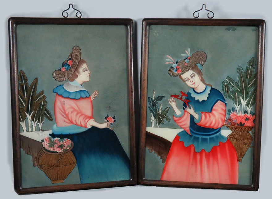PAIR OF CHINESE EXPORT REVERSE PAINTINGS ON GLASS