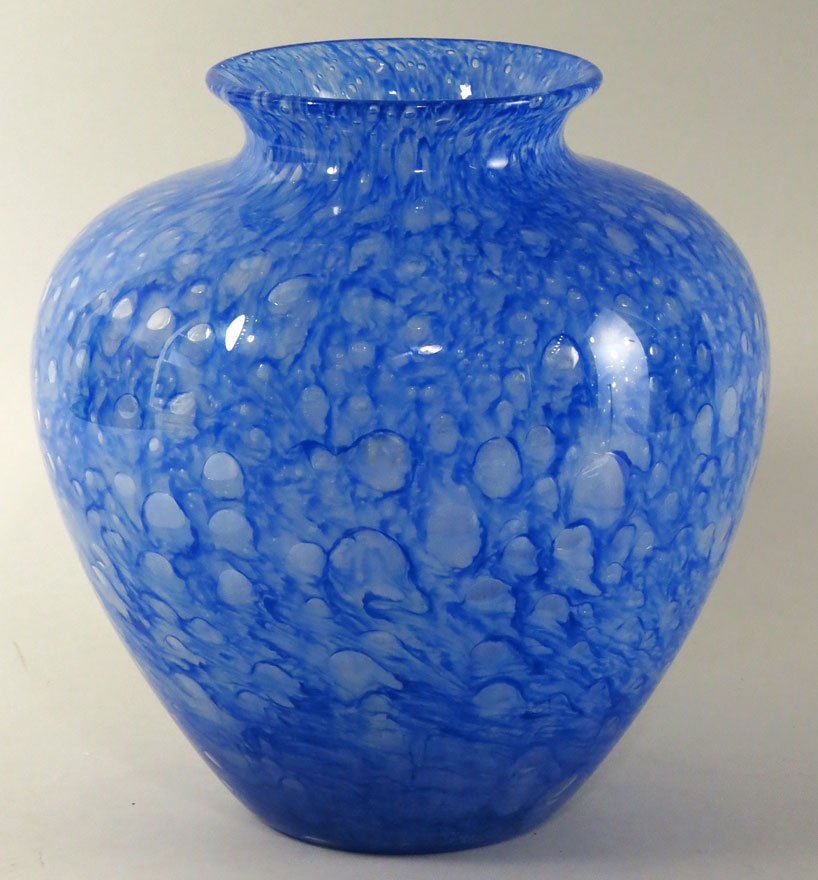 LARGE STEUBEN CLUTHRA ART GLASS VASE