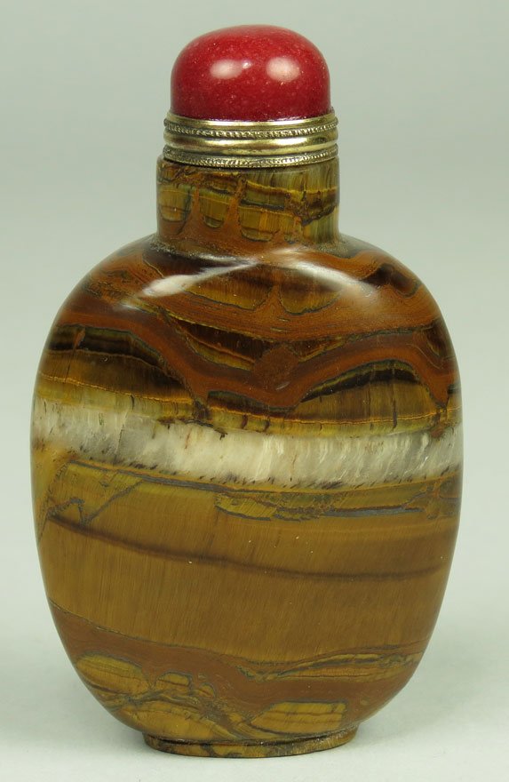 CHINESE TIGER STONE SNUFF BOTTLE - 2