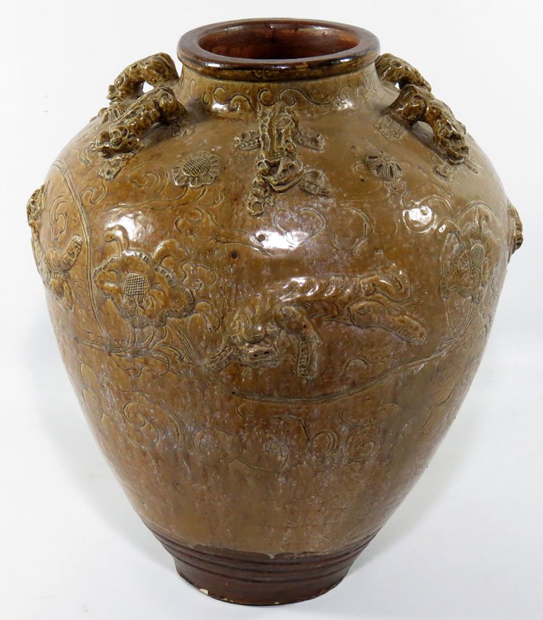 LARGE CHINESE POTTERY STORAGE URN (MARTABAN)