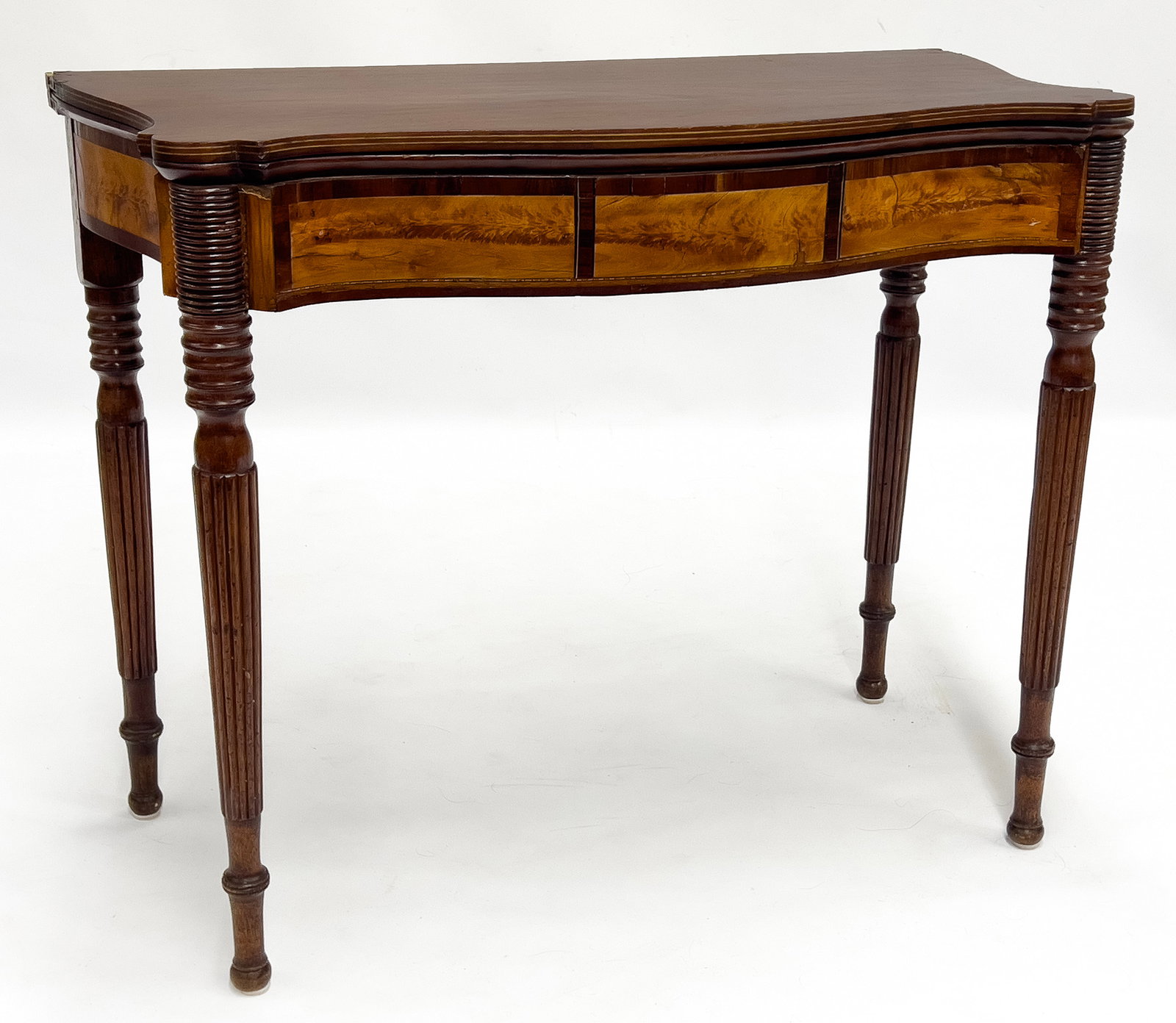NEW ENGLAND FEDERAL INLAID MAHOGANY CARD TABLE: shaped rectangular top over three satinwood panels to apron; tapering reeded legs 29"h; 36"w; 17.5"d