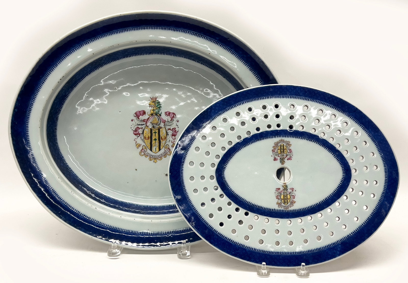 CHINESE EXPORT PORCELAIN ARMORIAL MEAT PLATTER WITH MAZERINE (1 of 1)