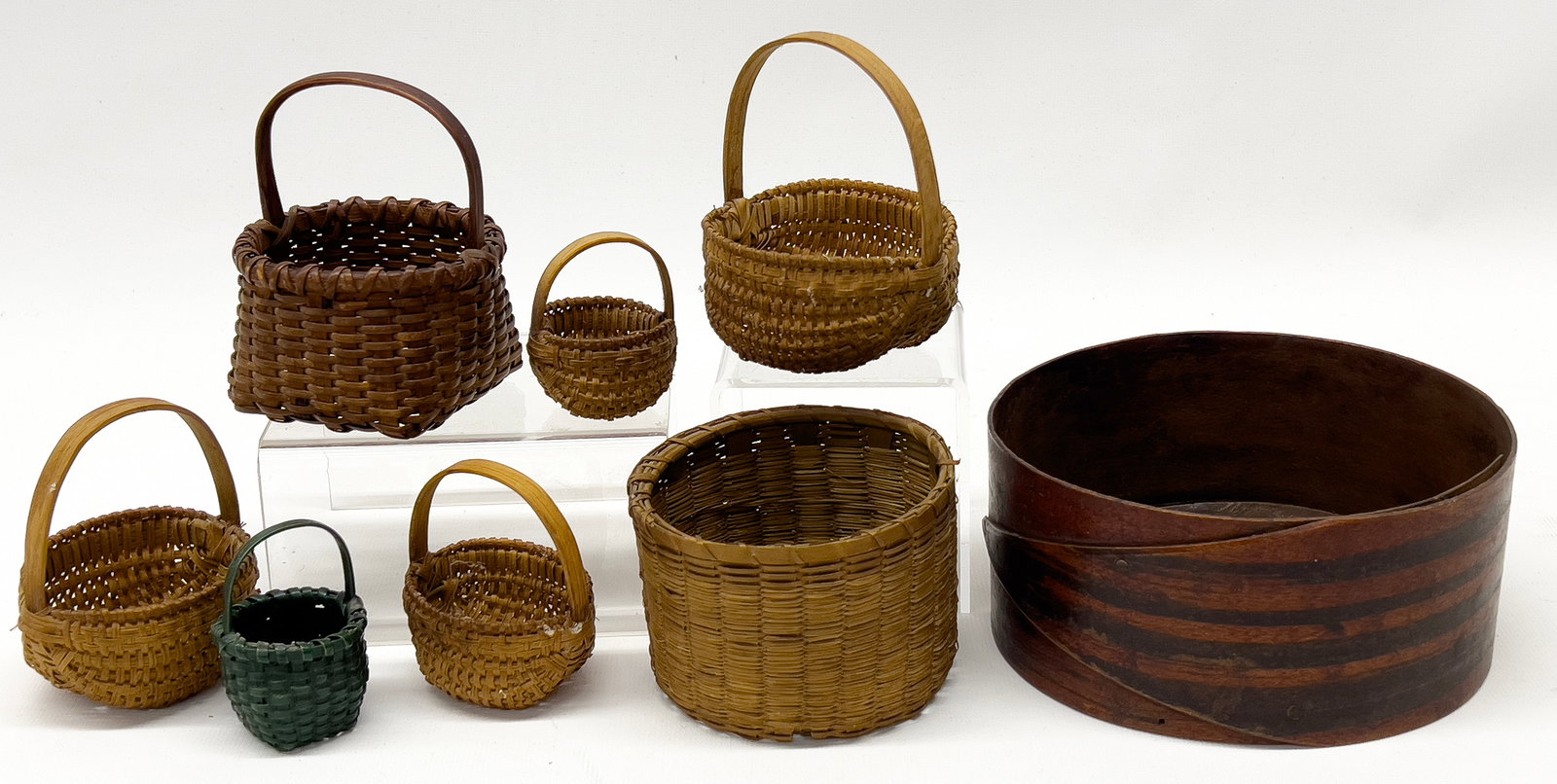 (6) various handled baskets ranging from 1" to 2"; a Shaker mini orchard basket, 2.5"h, 3.75"diam; (1 of 1)