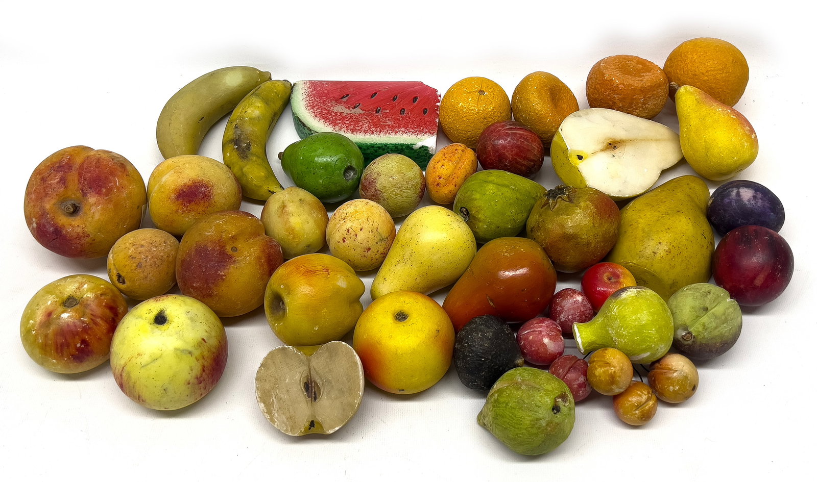 peaches, oranges, plums, apples, pears, figs, and other forms. (1 of 1)