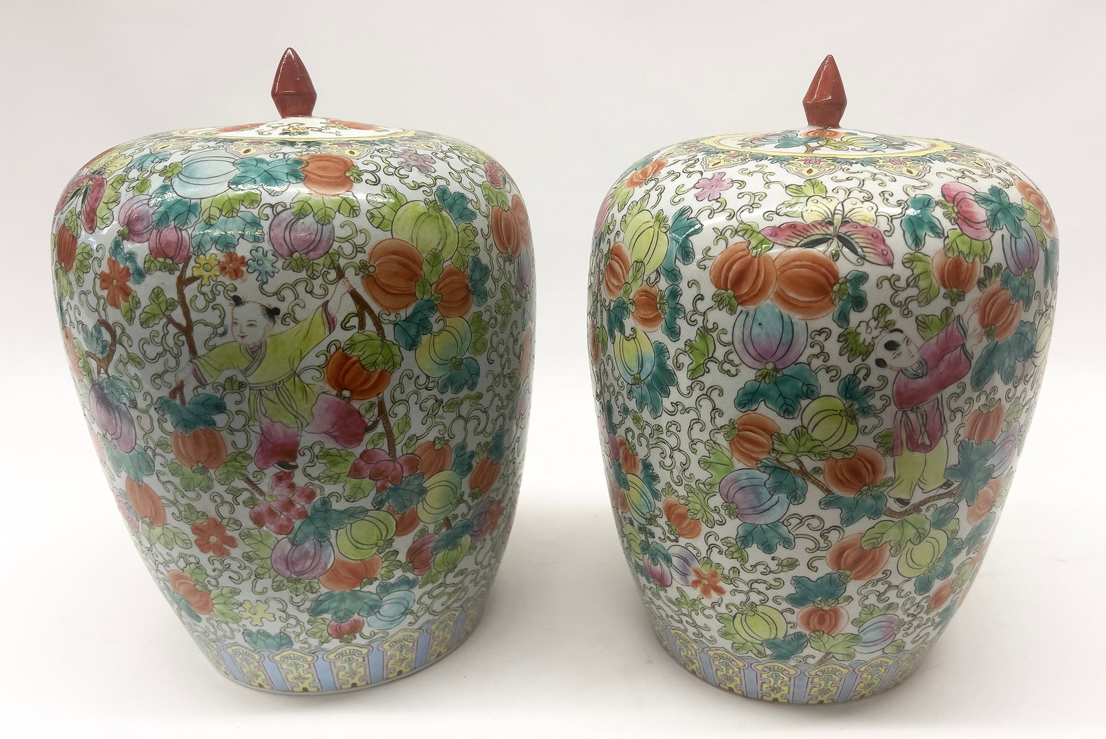 PAIR OF CHINESE PORCELAIN COVERED JARS (1 of 1)