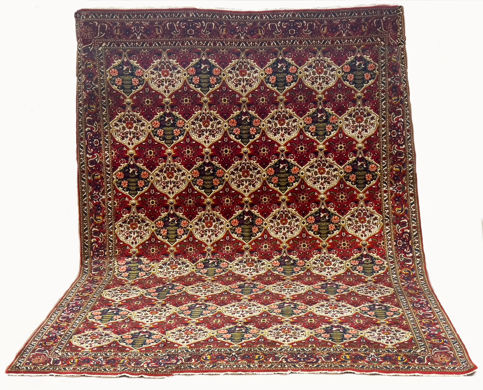 BAKHTIARI ROOMSIZE RUG (1 of 2)