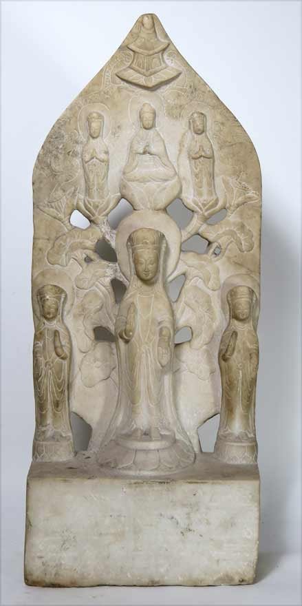 CARVED MARBLE BUDDHA GROUP: 19th c., six figures total, the main Buddha seated on lotus, the reverse with incised calligraphy, 27”h;11”w Ex. Kurt Reynolds collection, Boston