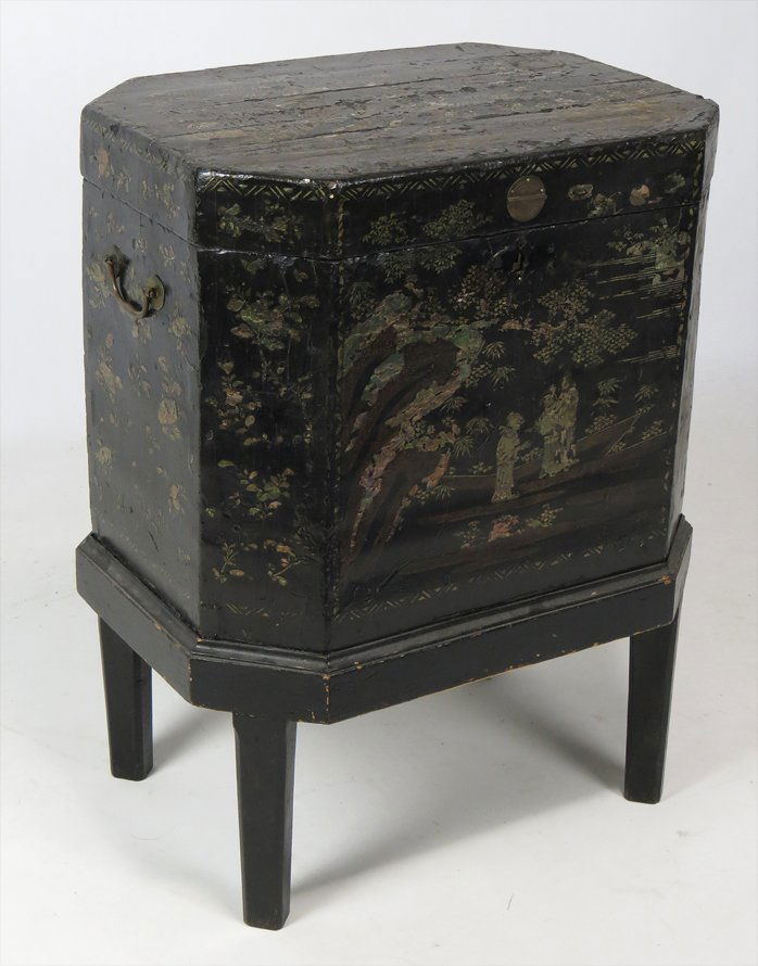 LARGE CHINESE LACQUERED TEA CADDY ON STAND (1 of 3)