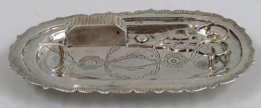 SPANISH COLONIAL SILVER SNUFFER AND DISH (1 of 3)