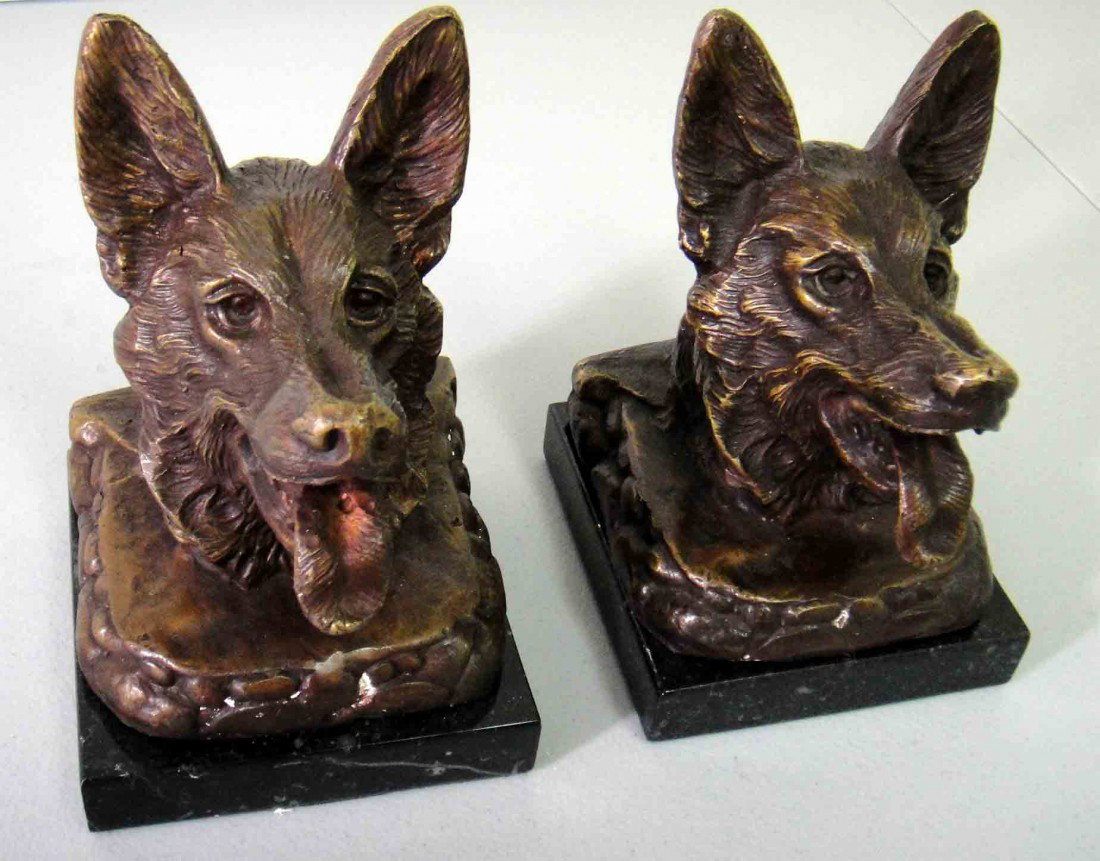 Antique Pair Bronze Wolf Heads on Marble Base Sig: Antique Hand Made Pair Bronze Wolf Heads on Marble base. Signed "N. Toor" Size: 6" x 4"