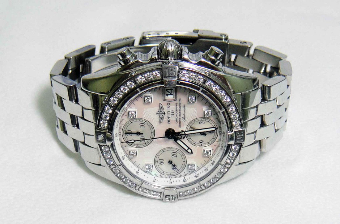 Gents Breitling Steel Windrider Chronomat Watch w/ Diam: One gent's, machine milled & hand crafted Breitling Stainless Steel Windrider Chronomat Evolution wristwatch electronically tested stainless steel, Case: 41mm, Water resistant to 100 meters/330 feet, 