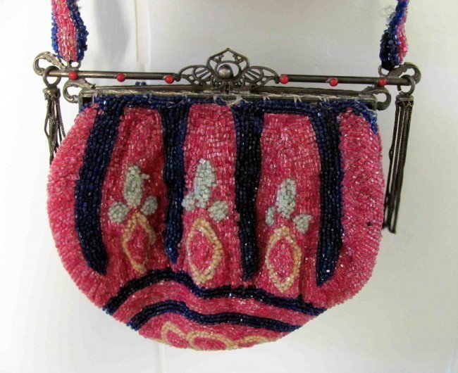Antique Vintage 1880s Hand Made Glass Beads Bag: Antique Vintage 1880s Hand Made Glass Beads American Woman's Handbag Dimensions: 7" x 6" Condition Report: Antique Condition W250