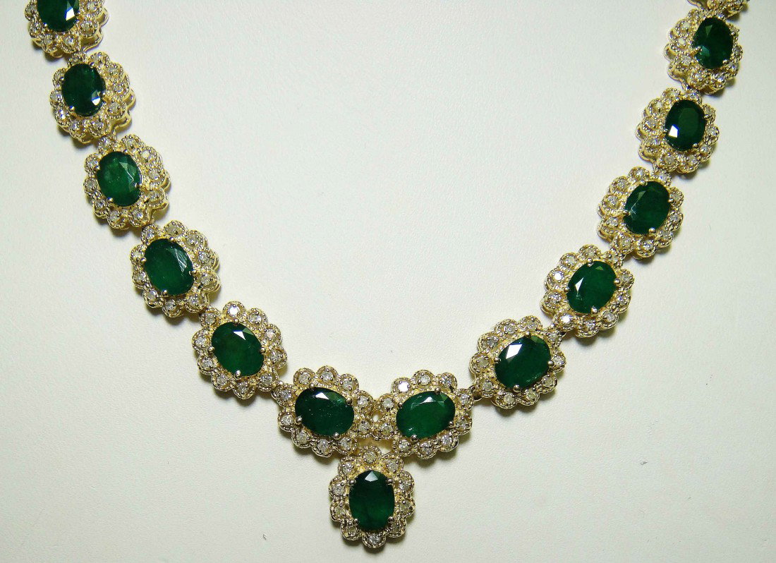 36.98ct Emerald & 3.82ct Diamond 14KT Gold Necklace: Total weight of Emerald: 36.98ct Total weight of Diamonds: 3.82ct (Clarity: I-1/I-2, Color: J-M) Total weight of Items: 46.11 Grams