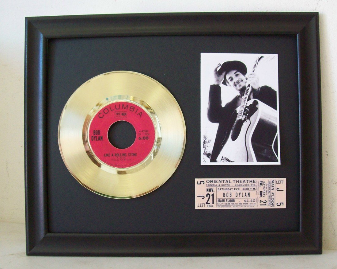 Bob Dylan Like A Rolling Stone.: Artist Bob DylanrnrnTitle Like A Rolling StonernrnType Bob Dylan Like A Rolling StonernrnSize 7rnrnRecord Label ColumbiarnrnInscription Bob Dylan Like A Rolling Stone gold plated recordrnrnSeller ID B