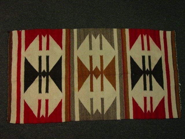 VINTAGE NATIVE AMERICAN INDIAN NAVAJO SAMPLER RUG: VINTAGE NATIVE AMERICAN INDIAN NAVAJO SAMPLER RUG w270